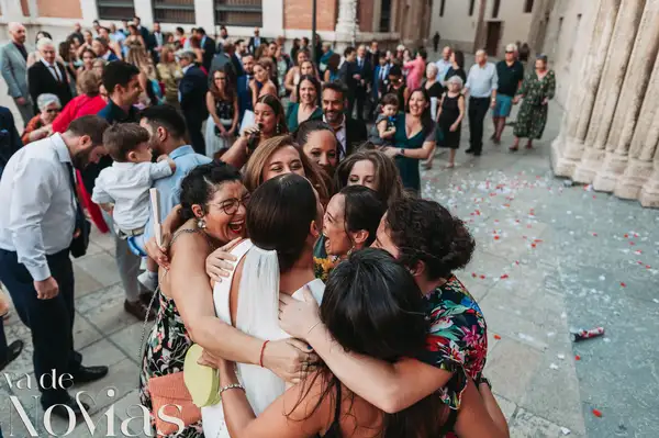 reportaje boda Huerta By Bonho Salida Entrada nupcial