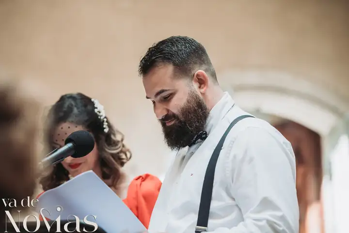 Reportaje de boda jardines la Cartuja Monica Hector Mayo 2023 ceremonia