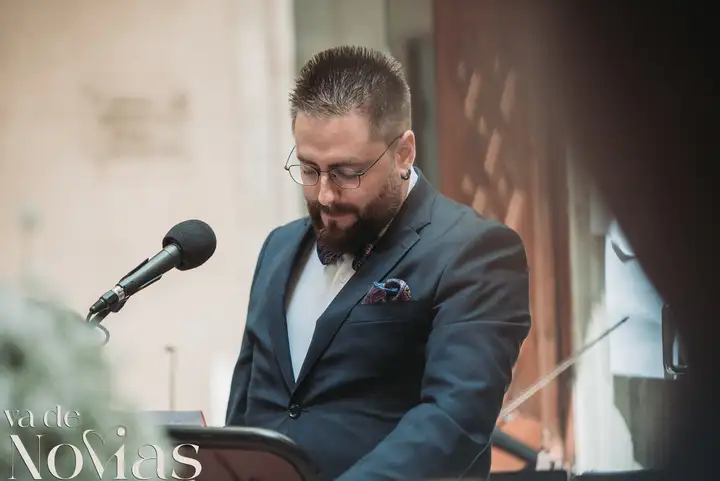 Reportaje de boda jardines la Cartuja Monica Hector Mayo 2023 ceremonia