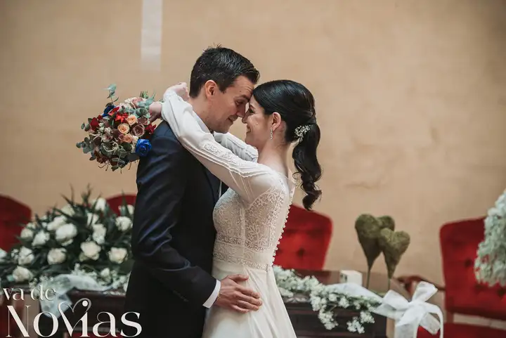 Reportaje de boda jardines la Cartuja Monica Hector Mayo 2023 ceremonia portada