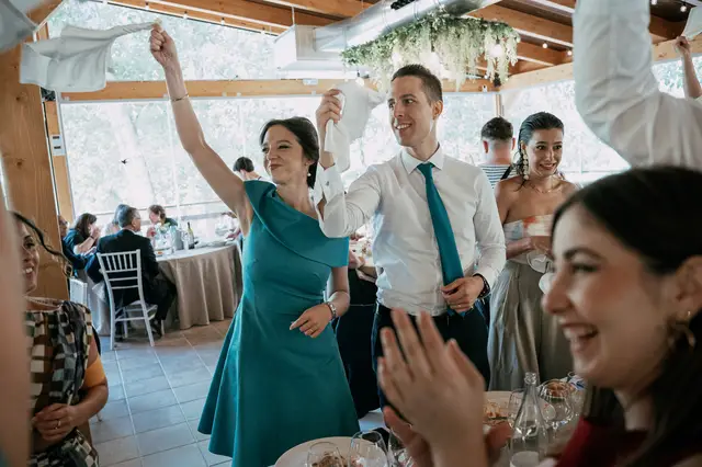 reportaje boda molino galan pepa joel banquete