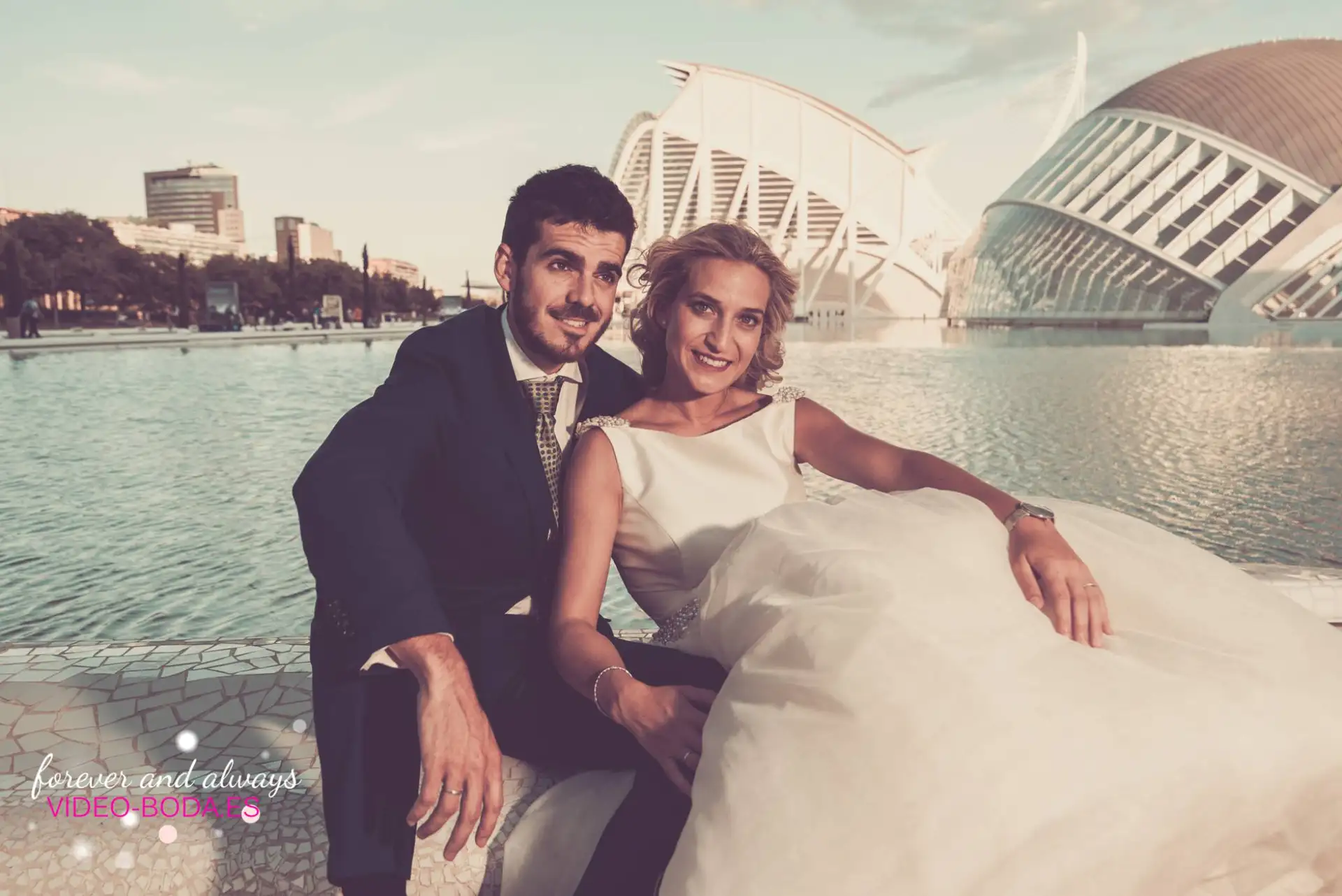 Postboda urbano de una pareja en Valencia