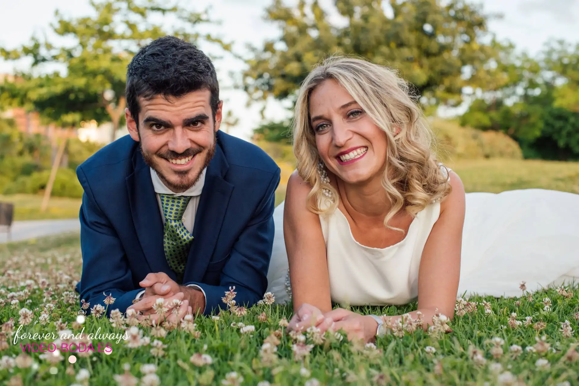 Sesión postboda divertida en Valencia