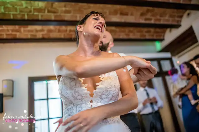 Baile nupcial de Susana y Jose en Huerto de Santa María