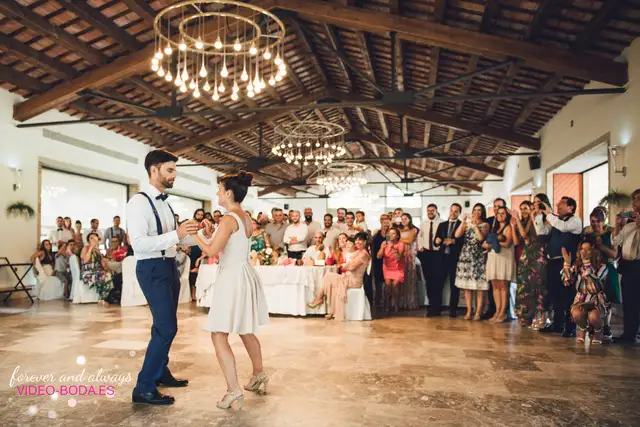Baile nupcial de Susana y Jose en Huerto de Santa María