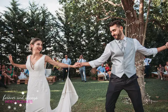 Reportaje boda tamara Asis Sauces Olimar Chiva baile nupcial portada