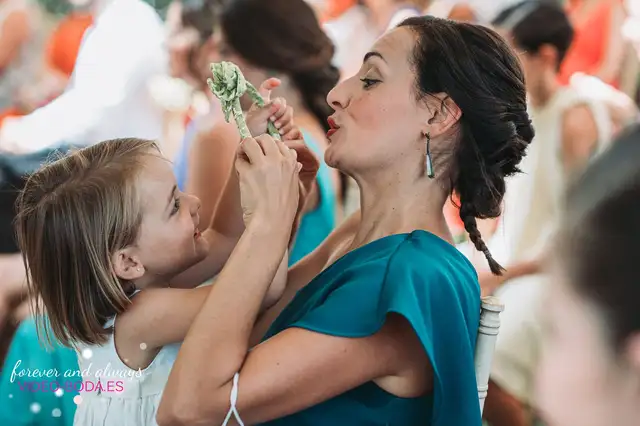 Reportaje boda tamara Asis Sauces Olimar Chiva banquete