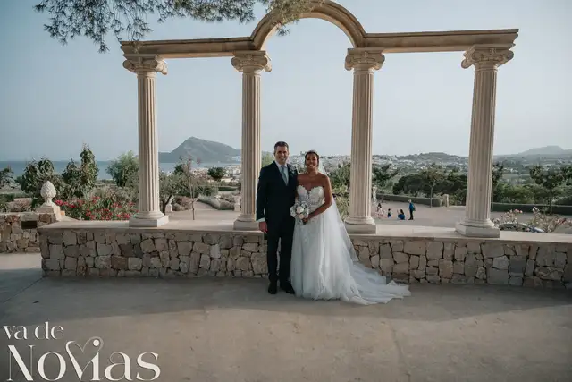 boda civil marques montemolar altea verano portada sesion pareja