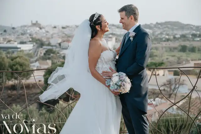 boda civil marques montemolar altea verano portada sesion pareja