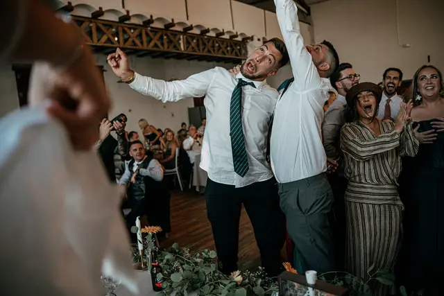 Boda de Yoanna y Héctor en El Mas de Anna, Alginet banquete divertidas
