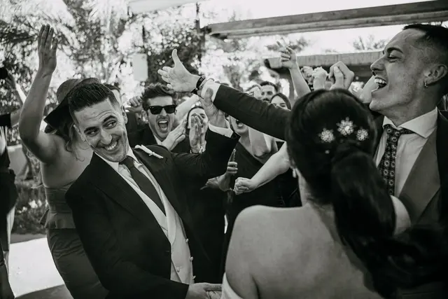 Boda de Yoanna y Héctor en El Mas de Anna, Alginet divertidas fiesta portada