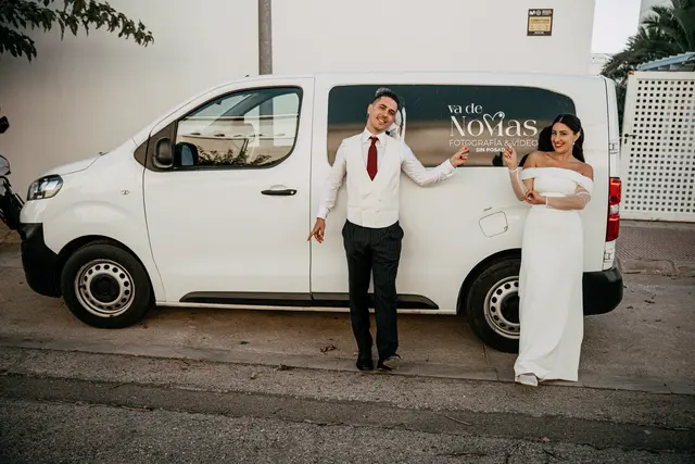 Boda de Yoanna y Héctor en El Mas de Anna, Alginet detalles divertidas portada