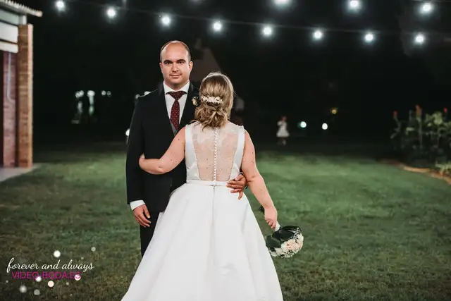 fotogarfias novios jardin azahares