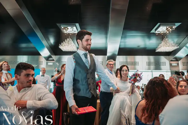 boda hotel las arena angela sergio banquete