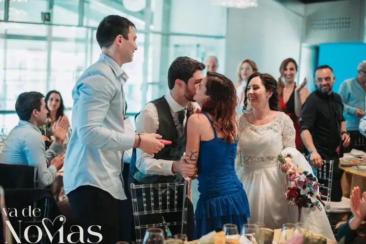 boda hotel las arena angela sergio banquete