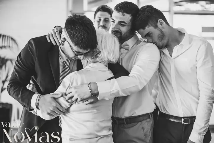 boda hotel las arena angela sergio BW banquete emotivas