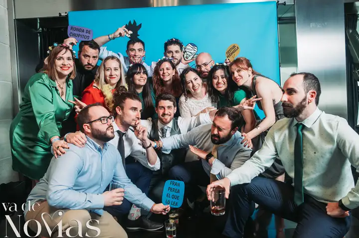 boda hotel las arena angela sergio photocall portada