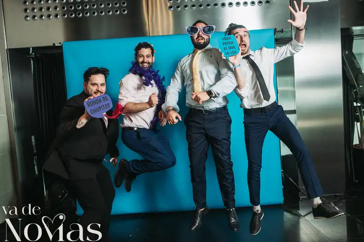 boda hotel las arena angela sergio photocall