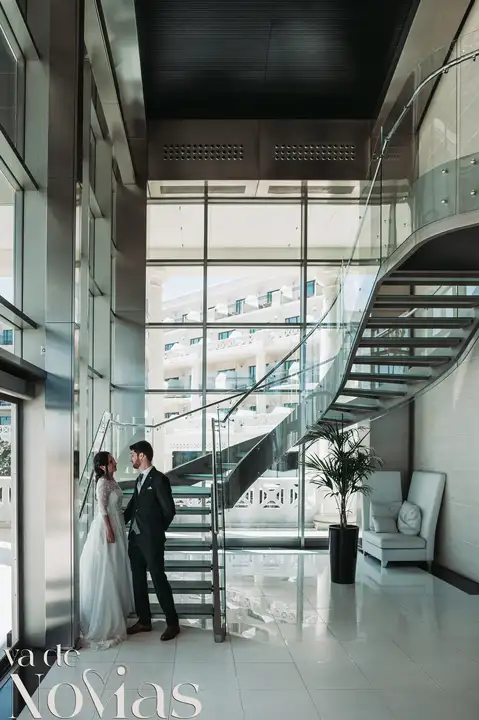 boda hotel las arena angela sergio portada sesion pareja