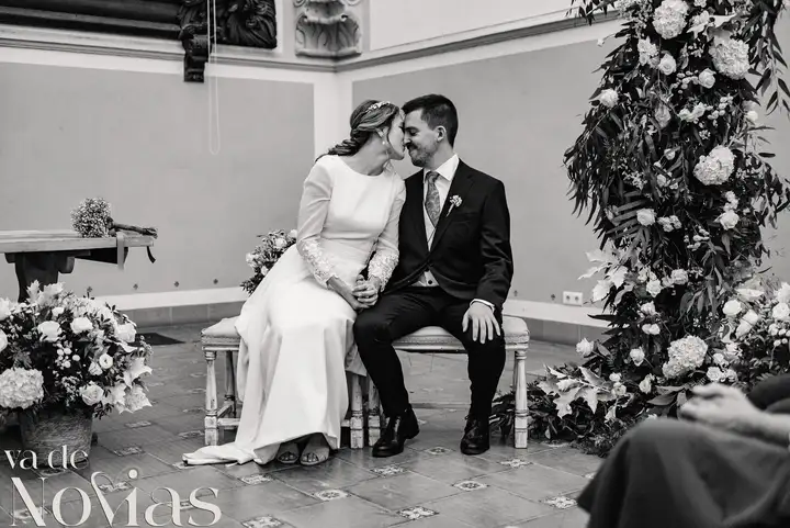 boda civil cartuja ara christi ximo blanca BW ceremonia portada sesion pareja