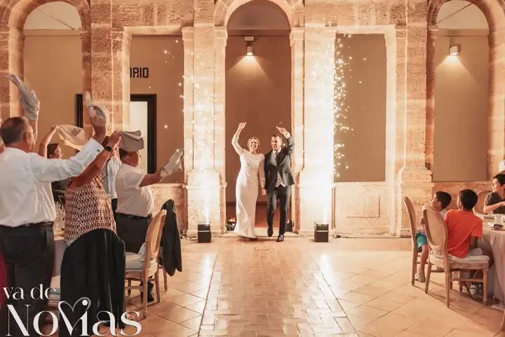 boda civil cartuja ara christi ximo blanca banquete portada