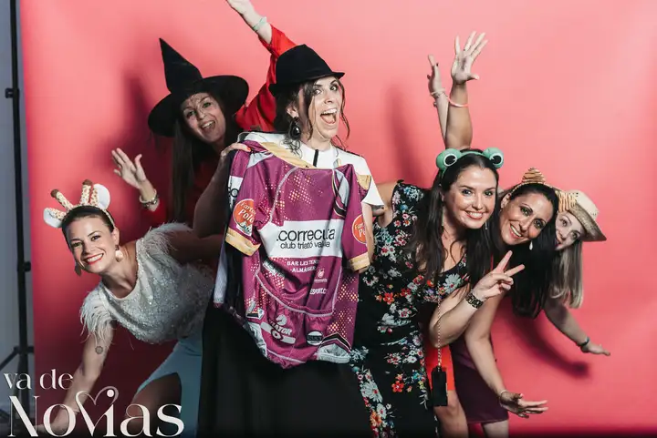 boda civil cartuja ara christi ximo blanca photocall
