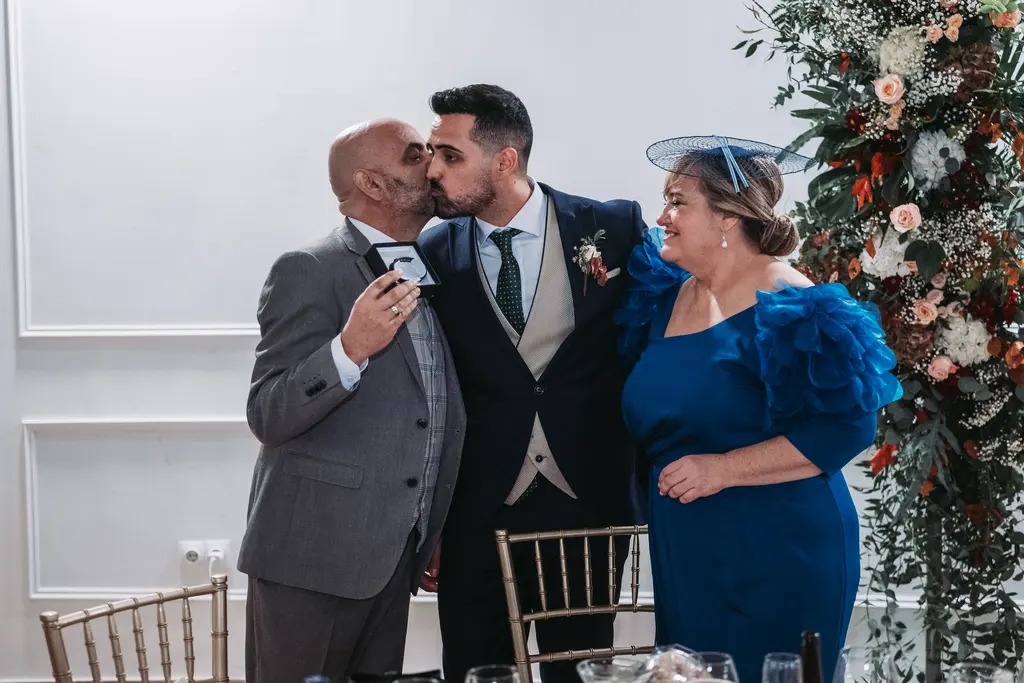 uuuuuuuuuuuuuuuuuuuubuuyodua Siuguuulou uXXI uguruupo rex angels Ericur banquete