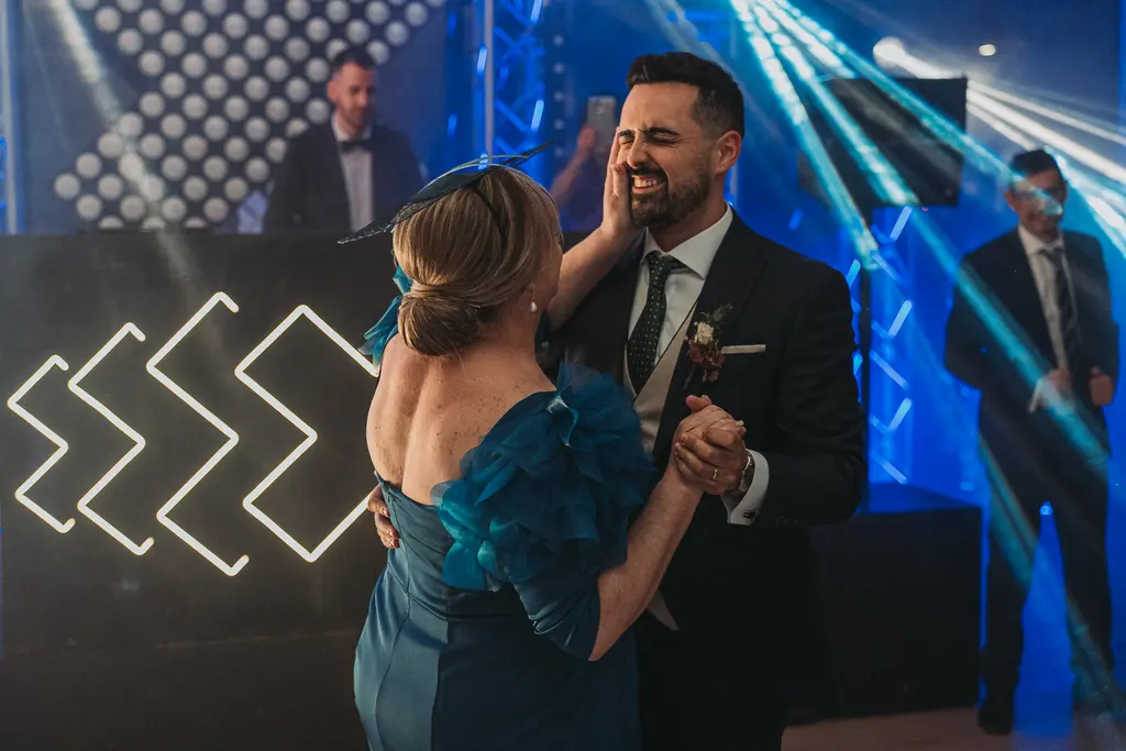 uuuuuuuuuuuuuuuuuuuubuuyodua Siuguuulou uXXI uguruupo rex angels Ericur baile nupcial divertidas portada