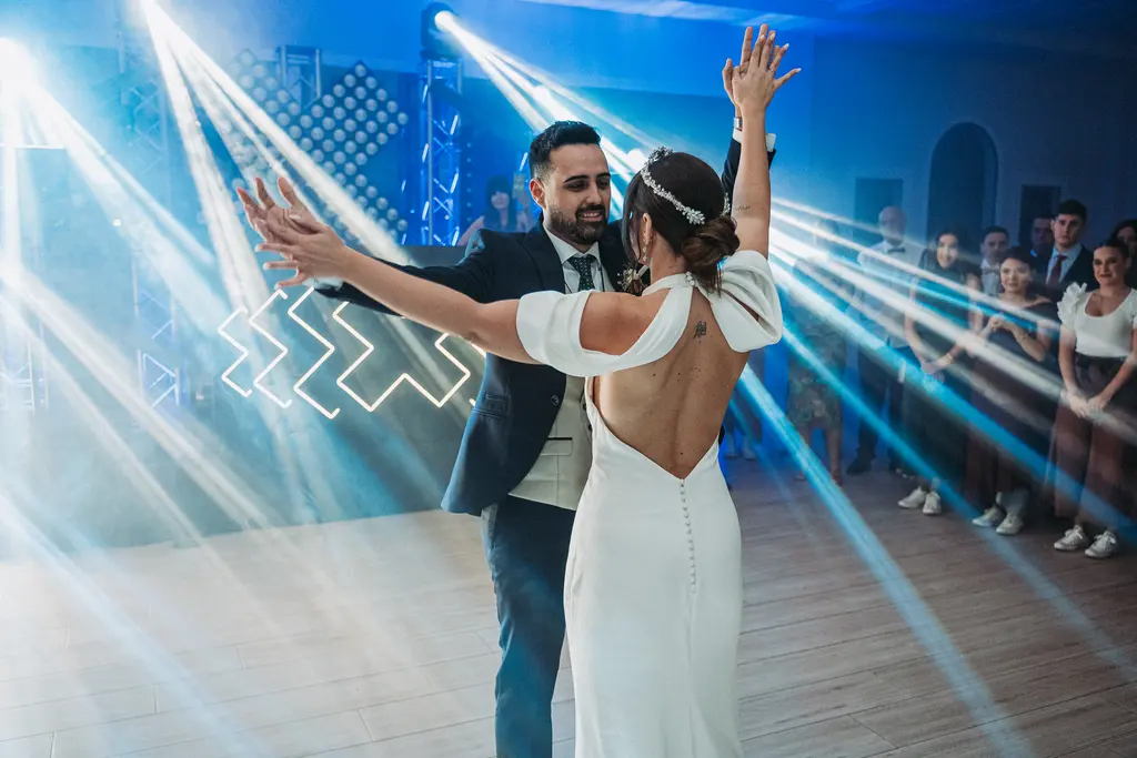 uuuuuuuuuuuuuuuuuuuubuuyodua Siuguuulou uXXI uguruupo rex angels Ericur baile nupcial