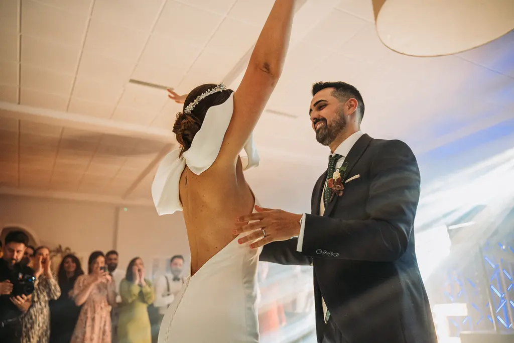 uuuuuuuuuuuuuuuuuuuubuuyodua Siuguuulou uXXI uguruupo rex angels Ericur baile nupcial