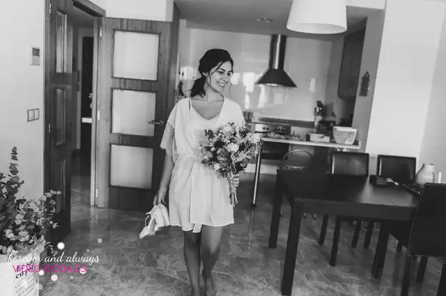 boda masia del carmen Laura Julian BW preparativos