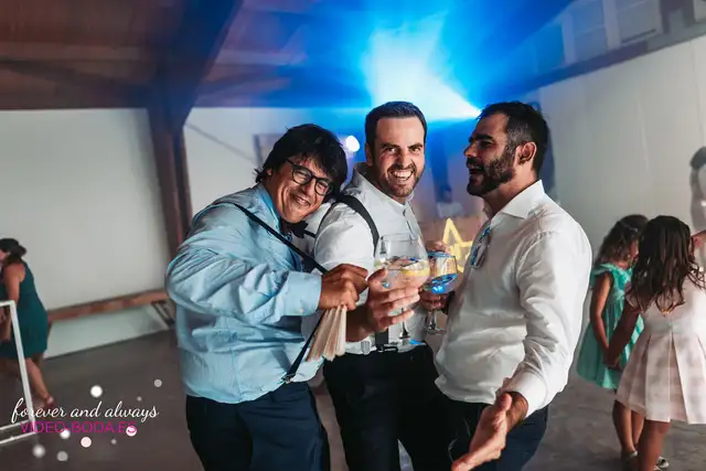 boda masia del carmen Laura Julian fiesta photocall