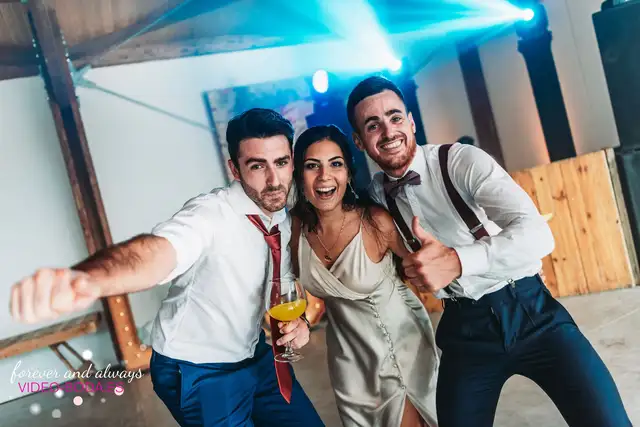 boda masia del carmen Laura Julian fiesta photocall