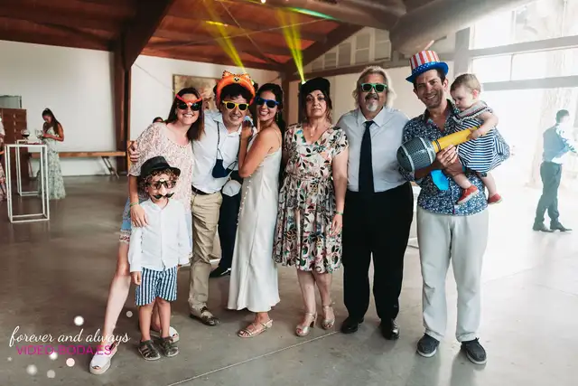 boda masia del carmen Laura Julian fiesta photocall