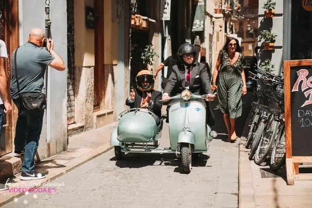 llegada novia iglesia