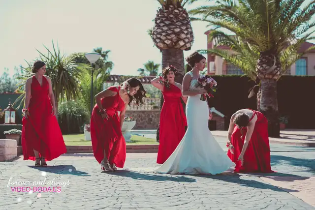 Buscar el mejor espacio de bodas o la mejor masía es una tarea difícil, como todas las decisiones en esta vida. Tomar una decisión de algo tan importante como es el espacio de la boda están sujetas al gusto de los novios y siempre la elección de los novios será la mejor opción.