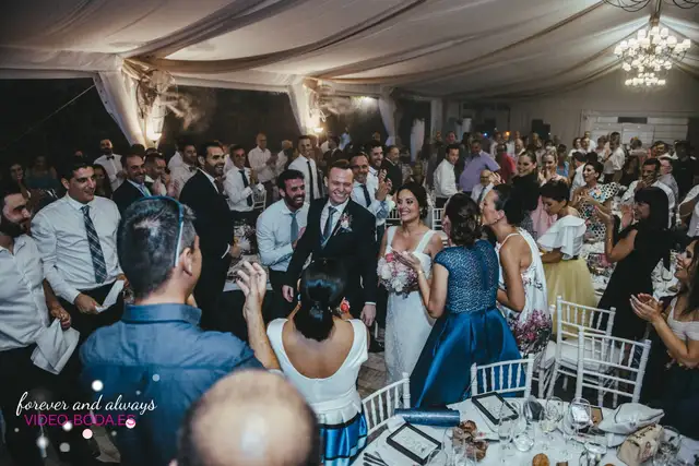 fotografía boda entrada novios