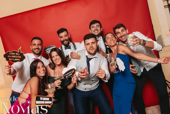 boda vallesa mandor idaira jose luis photocall