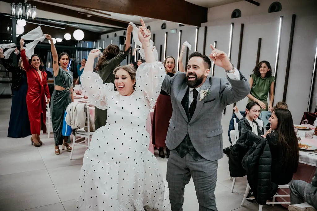 reportaje boda Itziar Carlos Ca pareja banquete