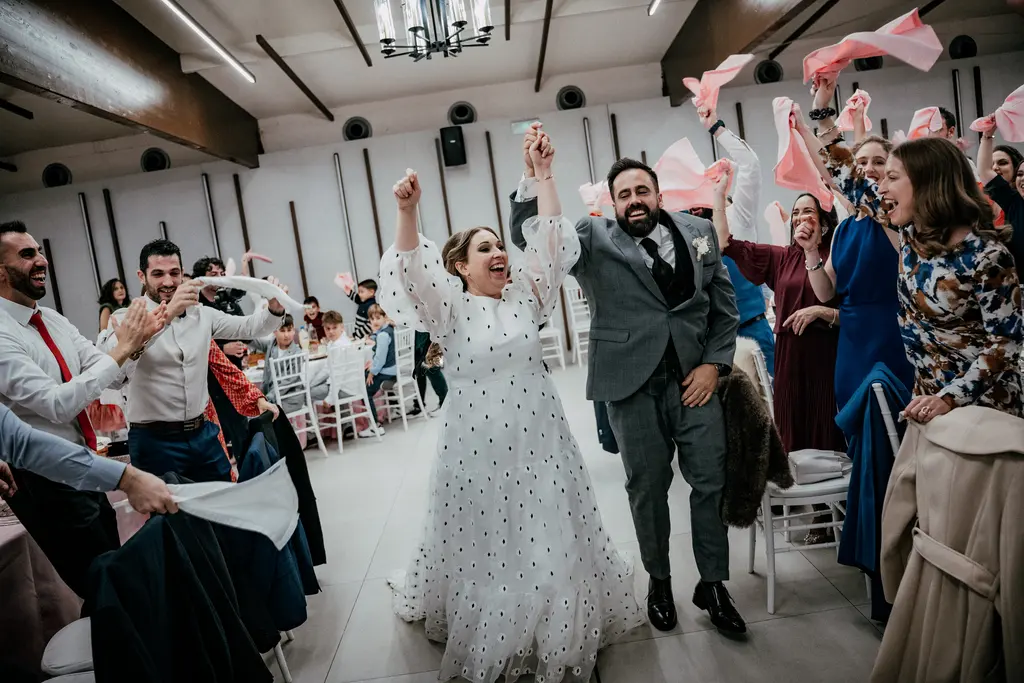 reportaje boda Itziar Carlos Ca pareja banquete