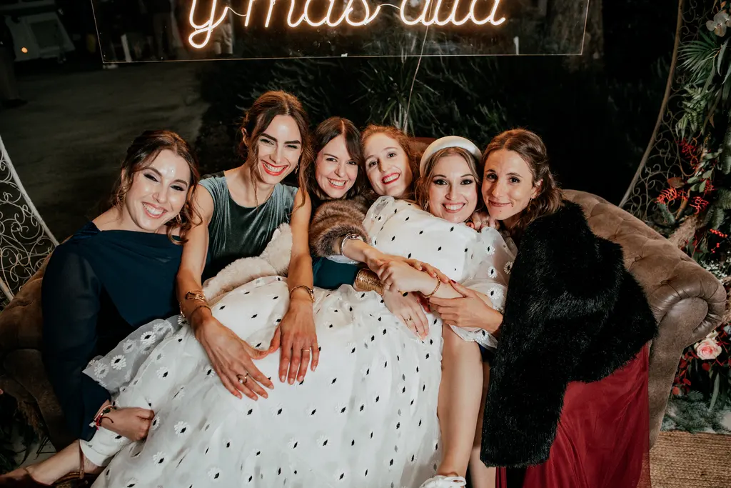 reportaje boda Itziar Carlos Ca pareja photocall