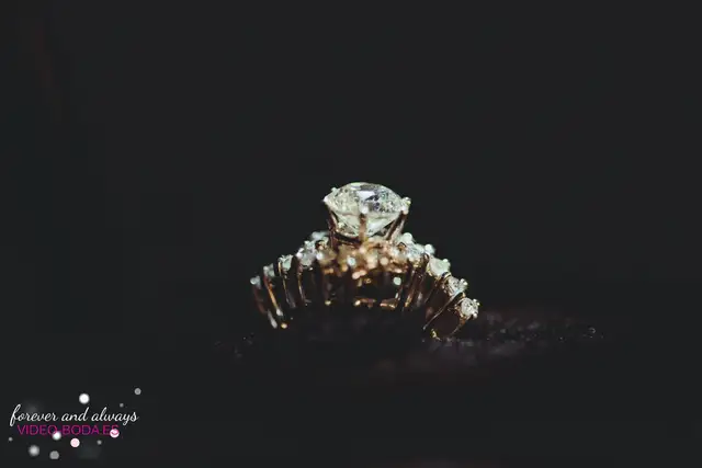 anillo pedida de su madre