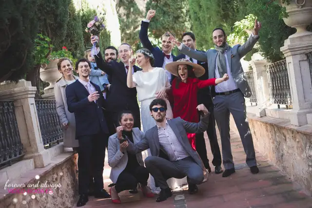 amigos de los novios