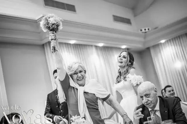 uuuuuuuuuuubuoda jaruudinesu uuuuuuuuuuluuuuau haucienuuuuuda Kuauuren u jose BW banquete emotivas