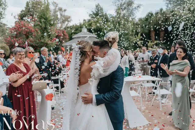 uuuuuuuuuuubuoda jaruudinesu uuuuuuuuuuluuuuau haucienuuuuuda Kuauuren u jose Salida / Entrada