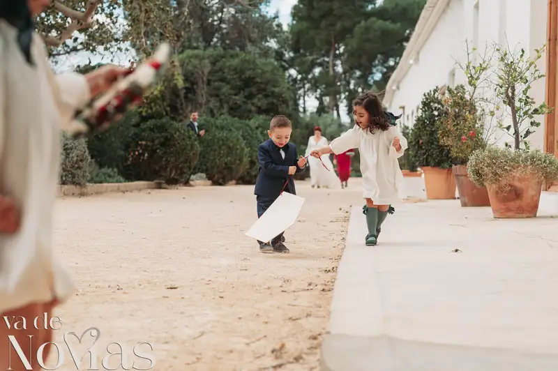boda masia niñerola maria cristian Salida / Entrada