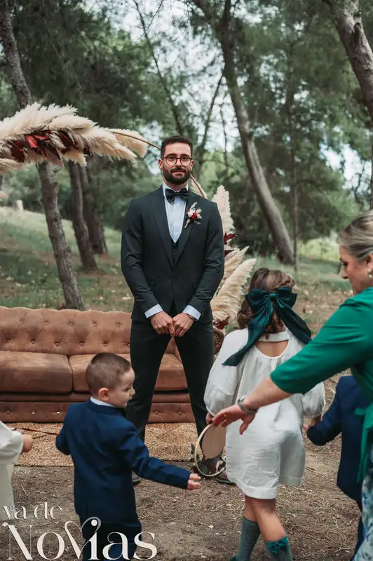 boda masia niñerola maria cristian Salida / Entrada