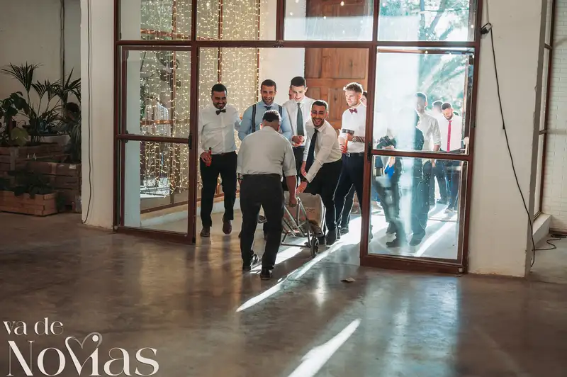 boda masia niñerola maria cristian banquete