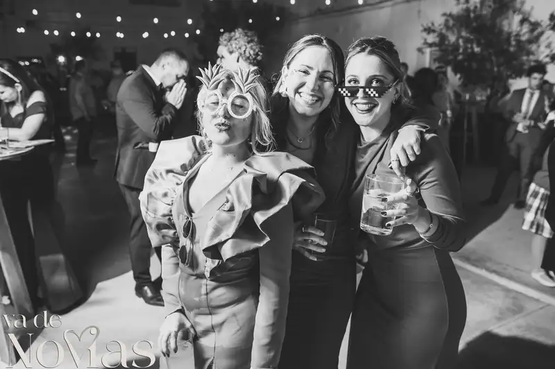 boda masia niñerola maria cristian BW fiesta