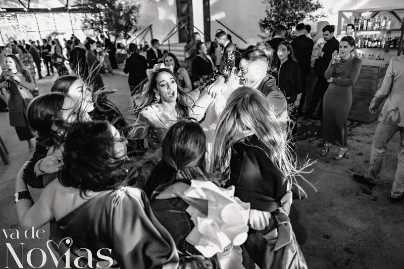 boda masia niñerola maria cristian BW fiesta